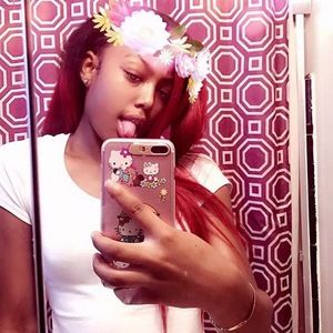 Meet your Posher, Rebecca